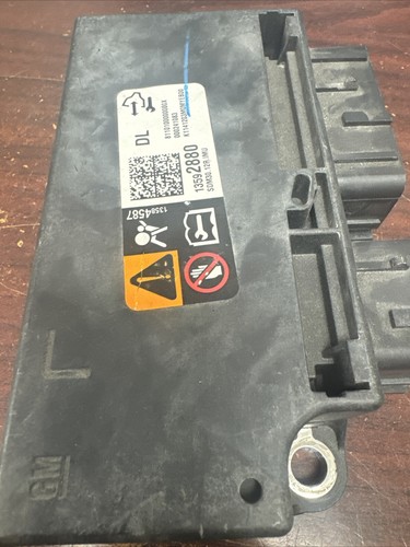 CHEVROLET SILVERADO SRS CONTROL MODULE UNIT PN: 13592880 (P) - Bild 2 von 3