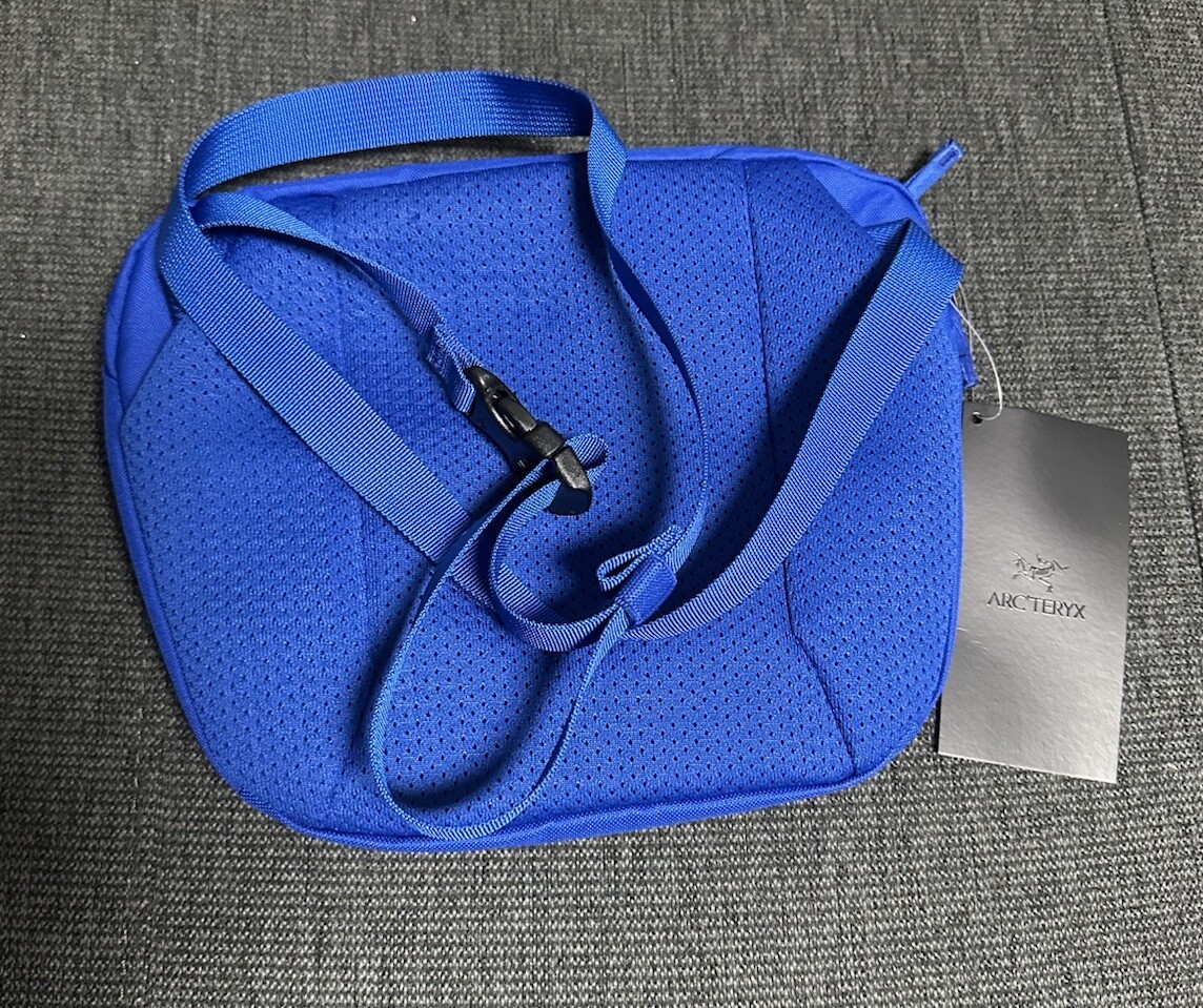 バッグ ARC'TERYX Mantis 2 Waist Pack Blue Tetra Arc'teryx Mantis 2 Large Waist Pack in Blue Tetra Arc'teryx