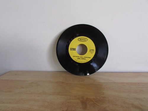 BOB LUMAN Neither One of Us / Anything But Lonesome 7" 45RPM Epic 5-10943 Record - Picture 2 of 2