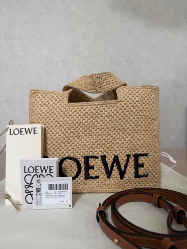 Loewe Font Tote Small (Raffia) Natural Basket Bag