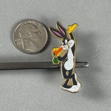 Vintage Warner Brothers 1979 Bugs Bunny Enamel Thin Metal Pin Pinback #56814