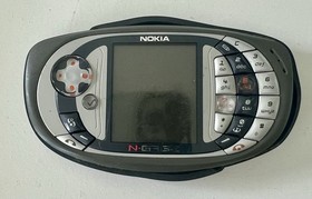 Nokia N-gage QD Game Multilingual Phone GSM 900/1800 2.1" Black & Grey USA READ