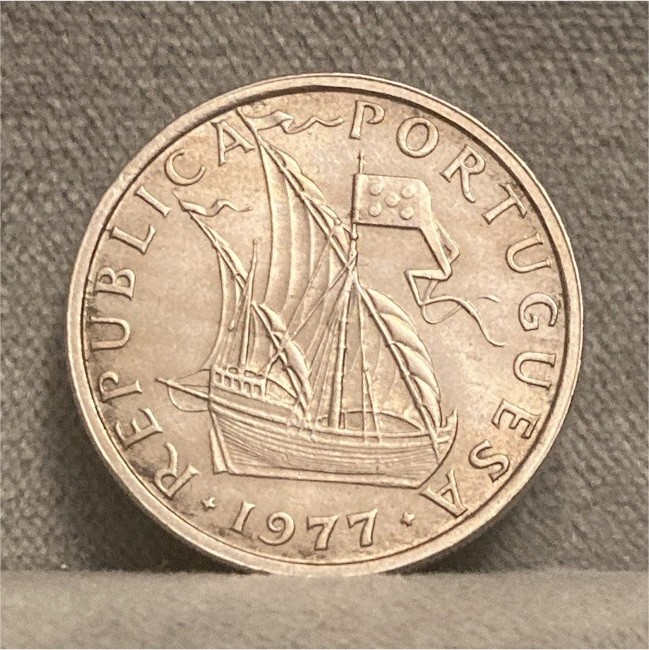 Portugal 5 Escudos 1977 Copper-Nickel Caravel Ship Type Coin KM#634