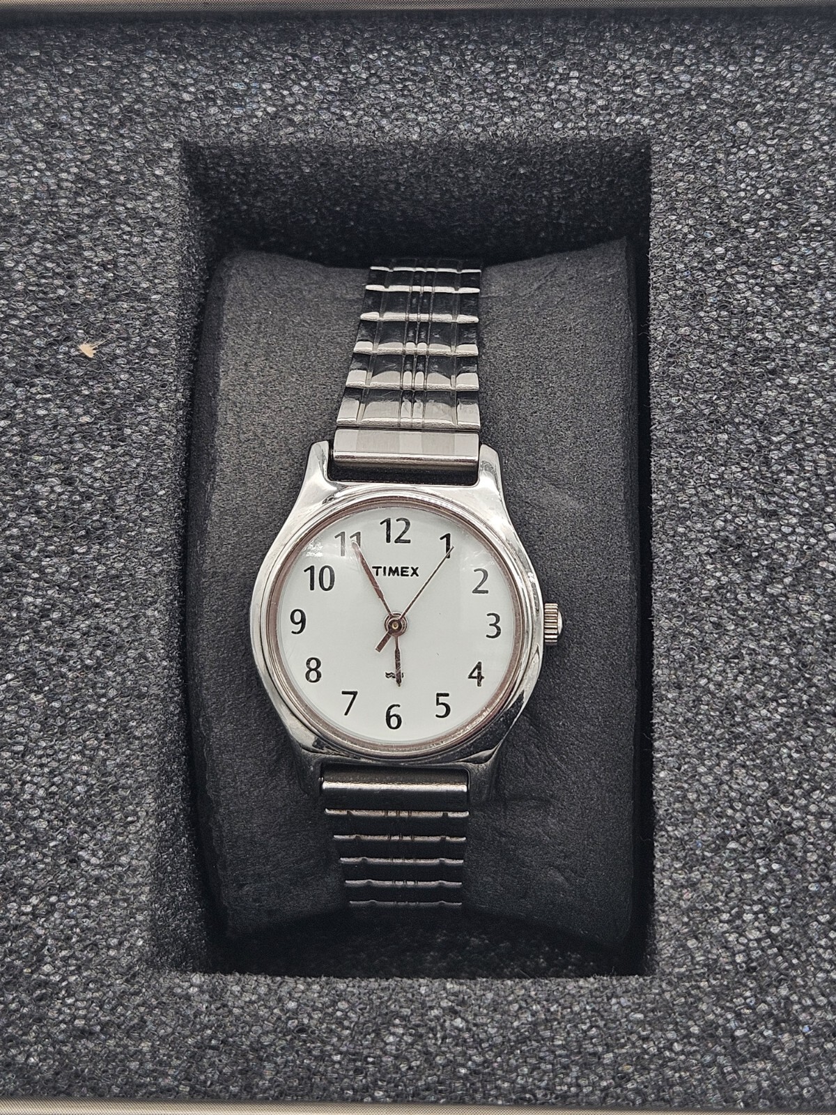 Vintage Timex Unisex Watch (Needs New Battery, Not Sold In Box)