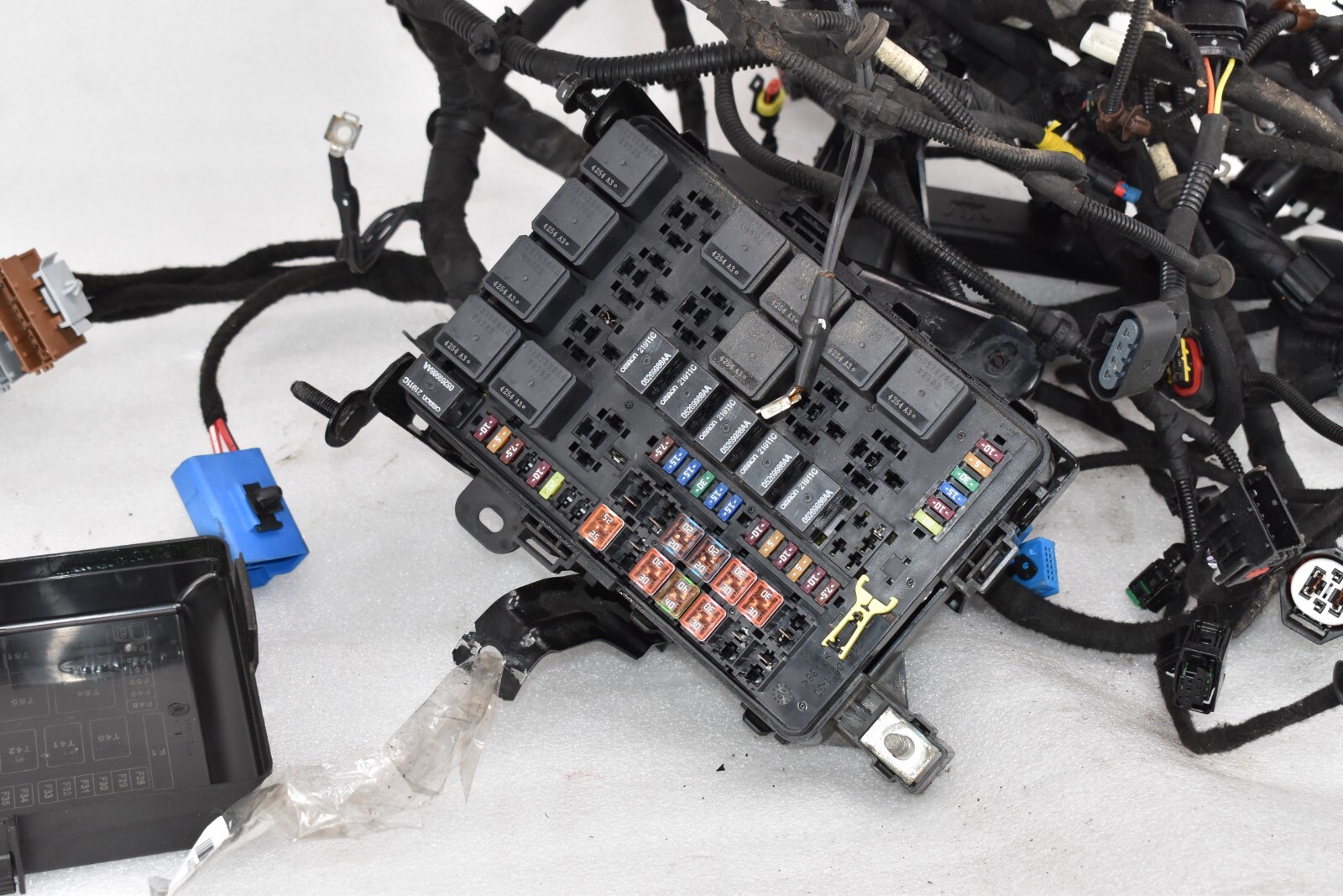 2014 - 2017 MASERATI GHIBLI RWD HOOD ENGINE WIRE WIRING HARNESS W/ FUSE BOX OEM
