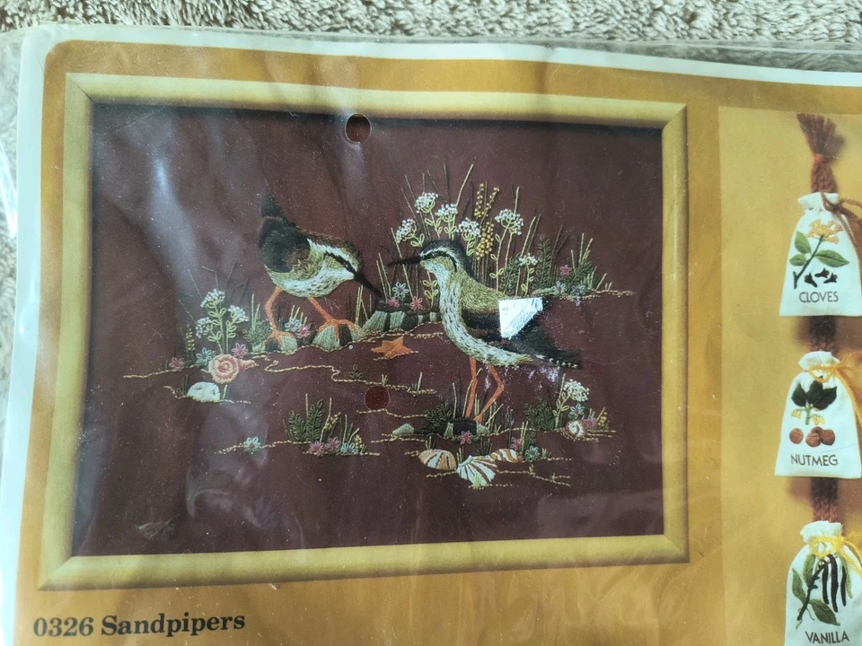 Creative Circle 0326 gaiteros y sacos de especias de cocina 1925 kit de bordado crewel Foto 2 de 4