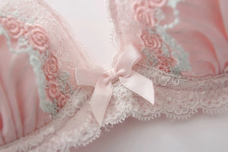 Lindo conjunto de sujetador y bragas con lazo rosa bordado marca japonesa US-34B/JP-C75 Foto 3 de 4