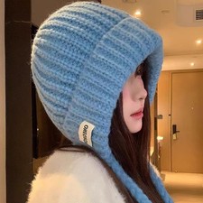Lady's winter knitted hat