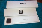 Apple Watch SE 40mm Gold Alu Starlight Sport Band Cel - MKQN3LL/A  Adult Used — photo 6