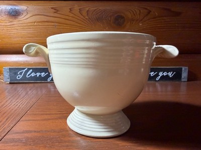 Vintage Homer Laughlin Fiesta Fiestaware Sugar Bowl Cream Ivory color  No Lid