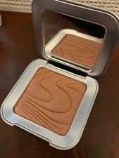 NIB High End R.E.M. Beauty Interstellar Highlighter Topper Miss Jupiter!