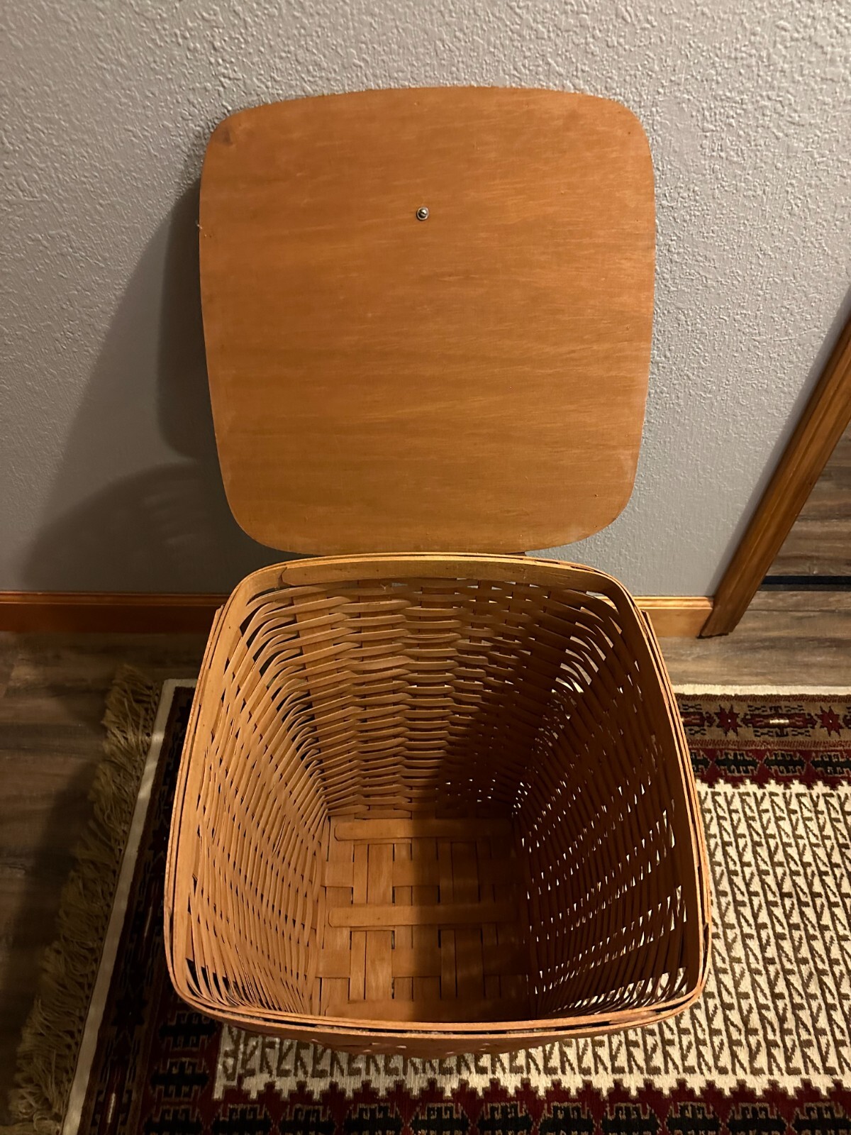 VINTAGE 1989 LARGE LONGABERGER HAMPER LAUNDRY BASKET w/LID17"x17"x23