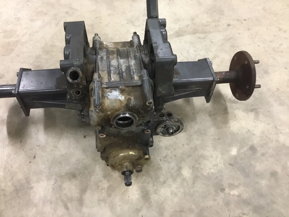 Eje diferencial delantero Kubota GF1800 Foto 4 de 4