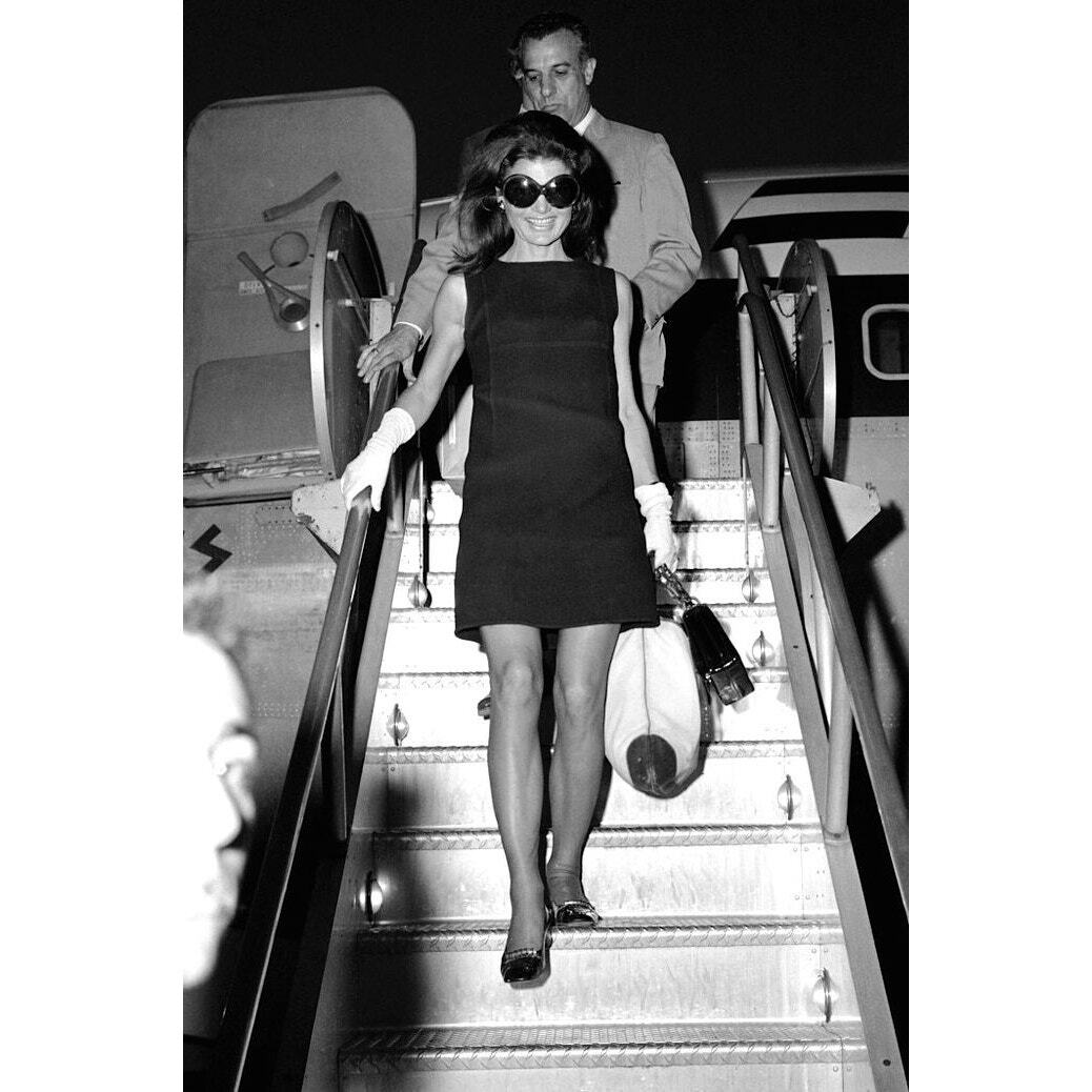 Oleg Cassini Vintage Jackie Kennedy Style 60's Sleeveless Sheath