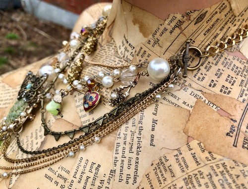 Set Collana Statement Artigiani Assemblati OOAK *bavaglino/orecchini asimmetrici - Foto 7 di 12