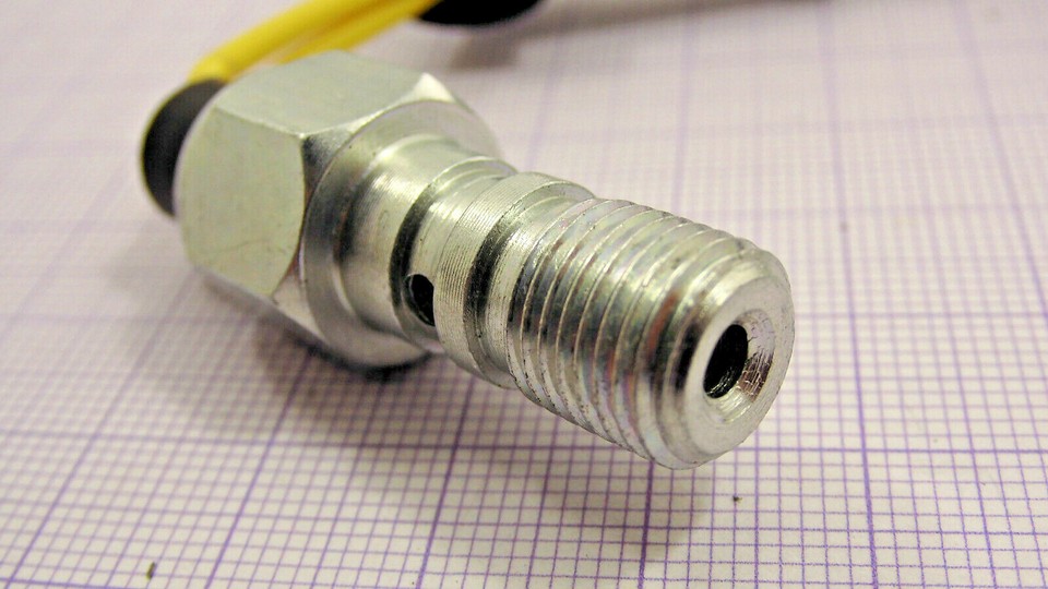 Hydraulic Brake Light Switch M10x1 SUZUKI GSF 600 S Bandit Type GN77B