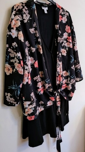 SALE: BARGAIN PLUS SIZE Pretty Kimono Yours Top & Avenue Top Combi