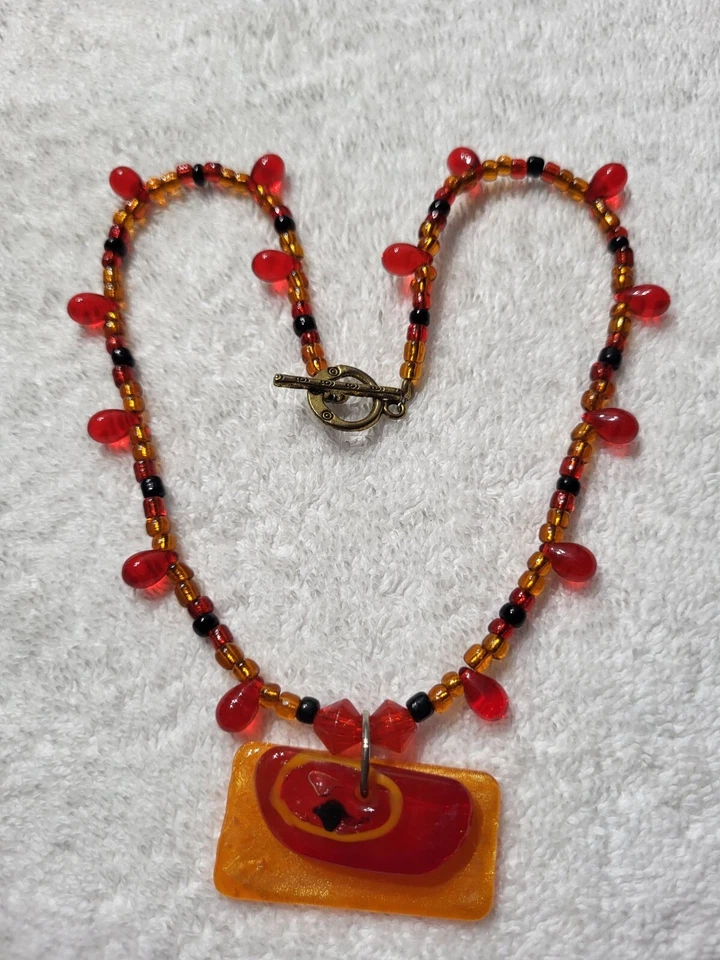 Collar gargantilla palanca con cuentas de vidrio naranja y rojo 15 1/2" Foto 3 de 4