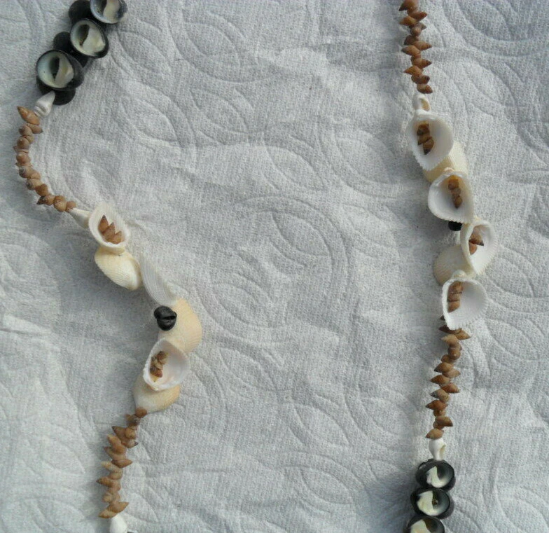 Vintage seashell necklace sale