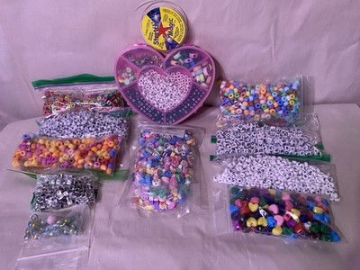 Huge lot Hart s Craft Jewelry Bracelets, Necklace Beads plastic, +, mixed colors