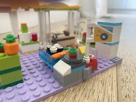 LEGO FRIENDS 41118 Heartlake Supermarket - Retired Complete w/ Manual