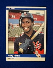1984 FLEER #526 GARY PETTIS ROOKIE CARD ANGELS NM-MT or BETTER 5 TIME GOLD GLOVE. rookie card picture