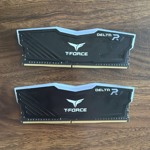 T-FORCE DELTA R 16GB (2x8GB) DDR4 288-Pin DIMM ECC DDR SDRAM
