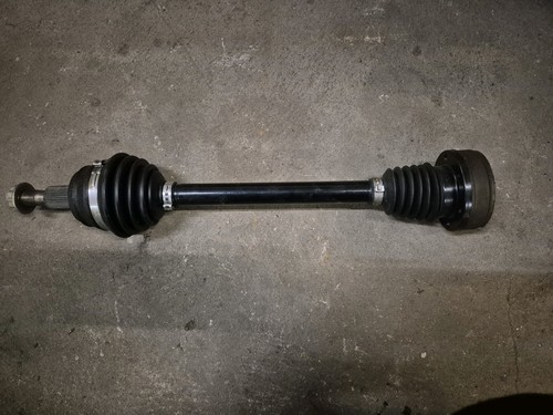 VW Golf 4, 75 PS Antriebswelle Links, Fahrerseite nur 45.000 Km gelaufen  !! Top