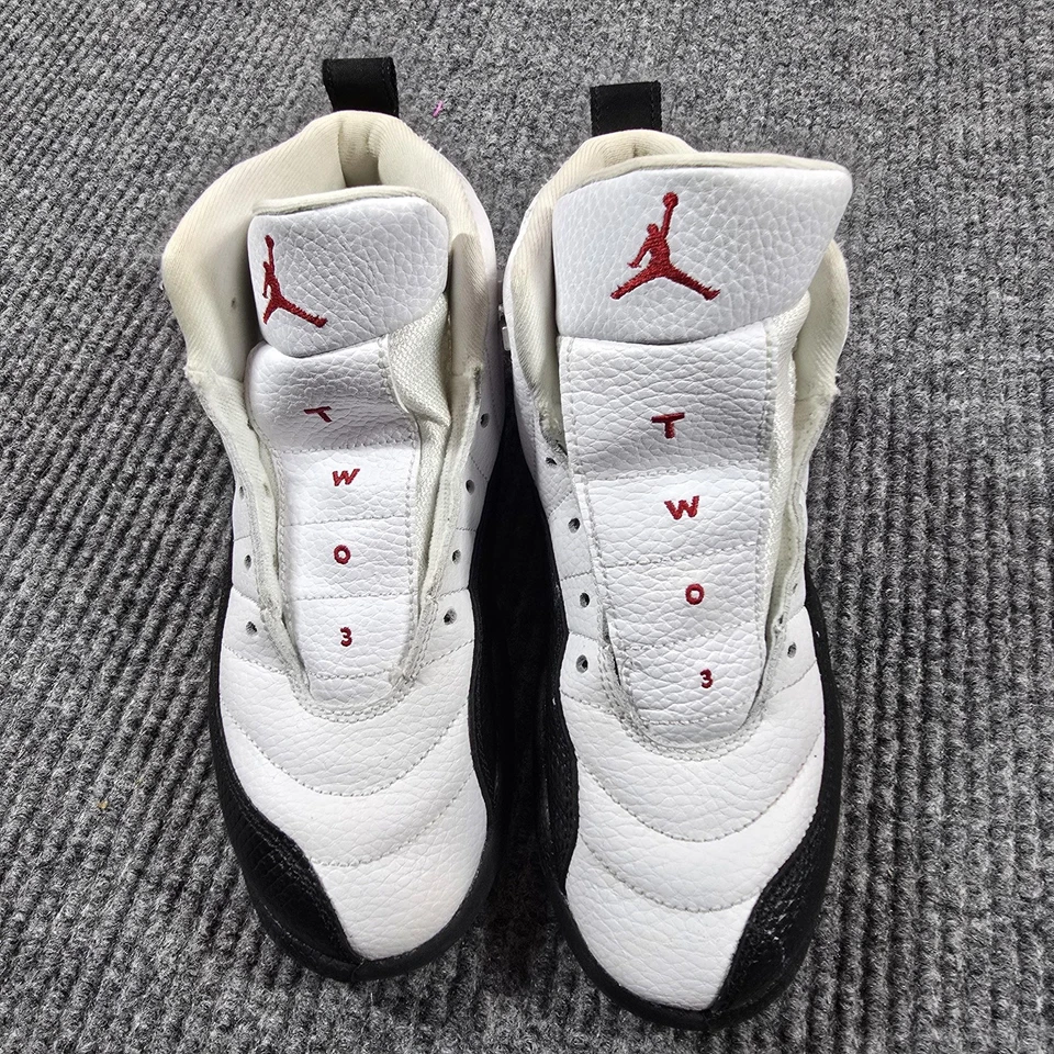 Air Jordan 12 Zapatos Retro Juveniles Talla 2.5Y Blanco Negro Rojo Baloncesto 151186-162 Foto 2 de 4