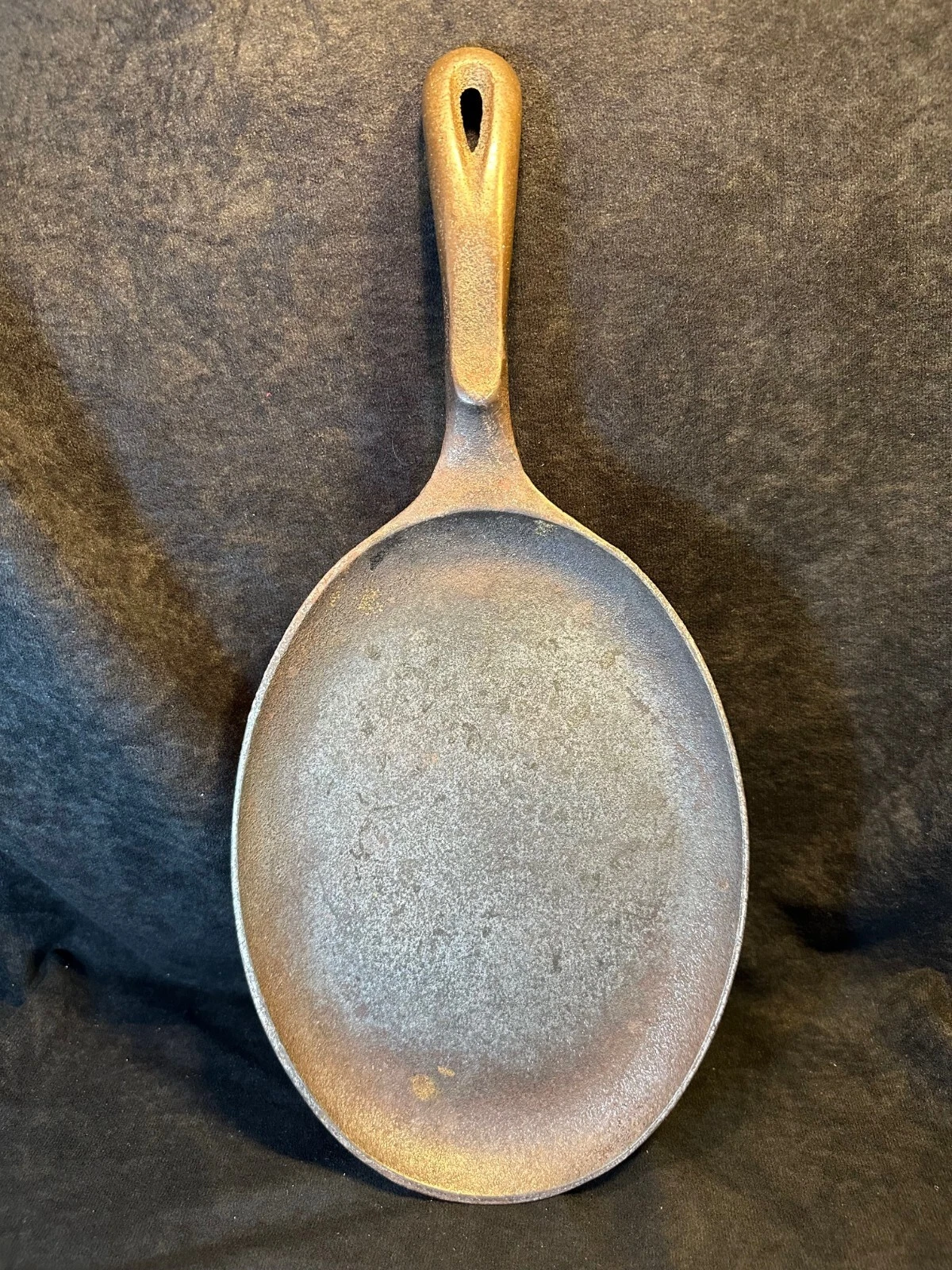 Vintage Wagner 1891 Cast Iron Oval Skillet Sizzle Server