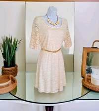 Ivory & Gold Lace Dress XL Fit & Flare Open Back Fully Lined Stretch Belted NWT 