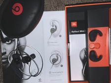 JBL Reflect Mini Bluetooth Headphones Excellent Condition TESTED with Beats Case