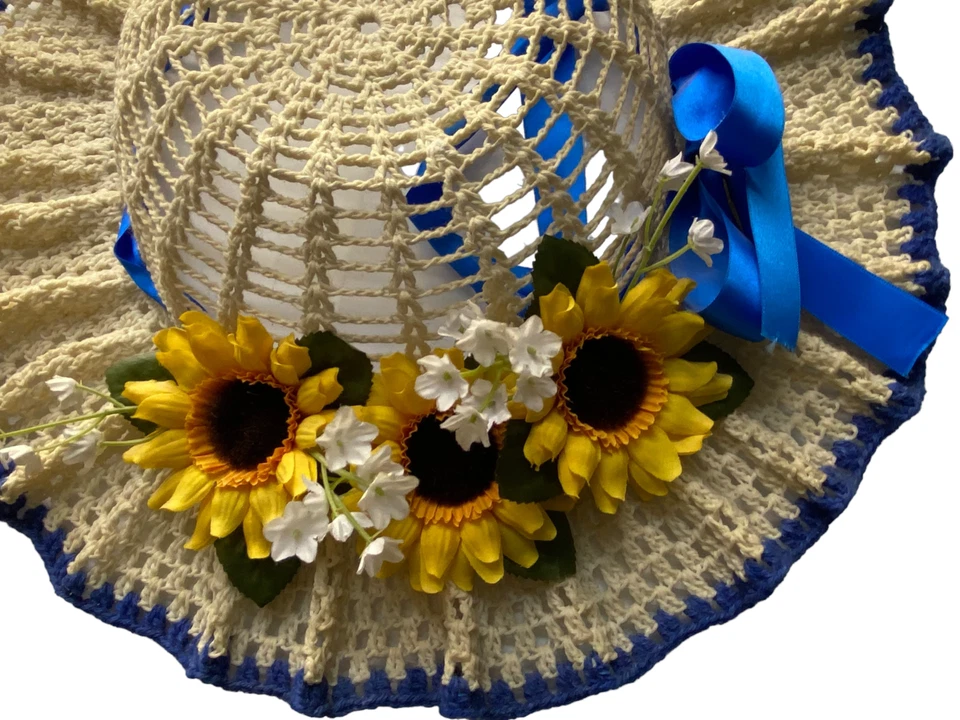 ANCIEN CHAPEAU FAIT AU CROCHET DÉCORÉ DE FLEUR PAS PAILLE CANOTIER NAPPE BRODÉ - Photo 2/3