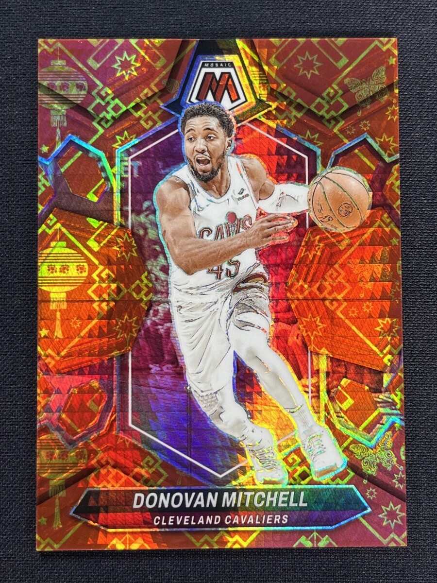2023-24 Panini Mosaic Donovan Mitchell #143 Lucky Envelopes Prizm Cavaliers /8