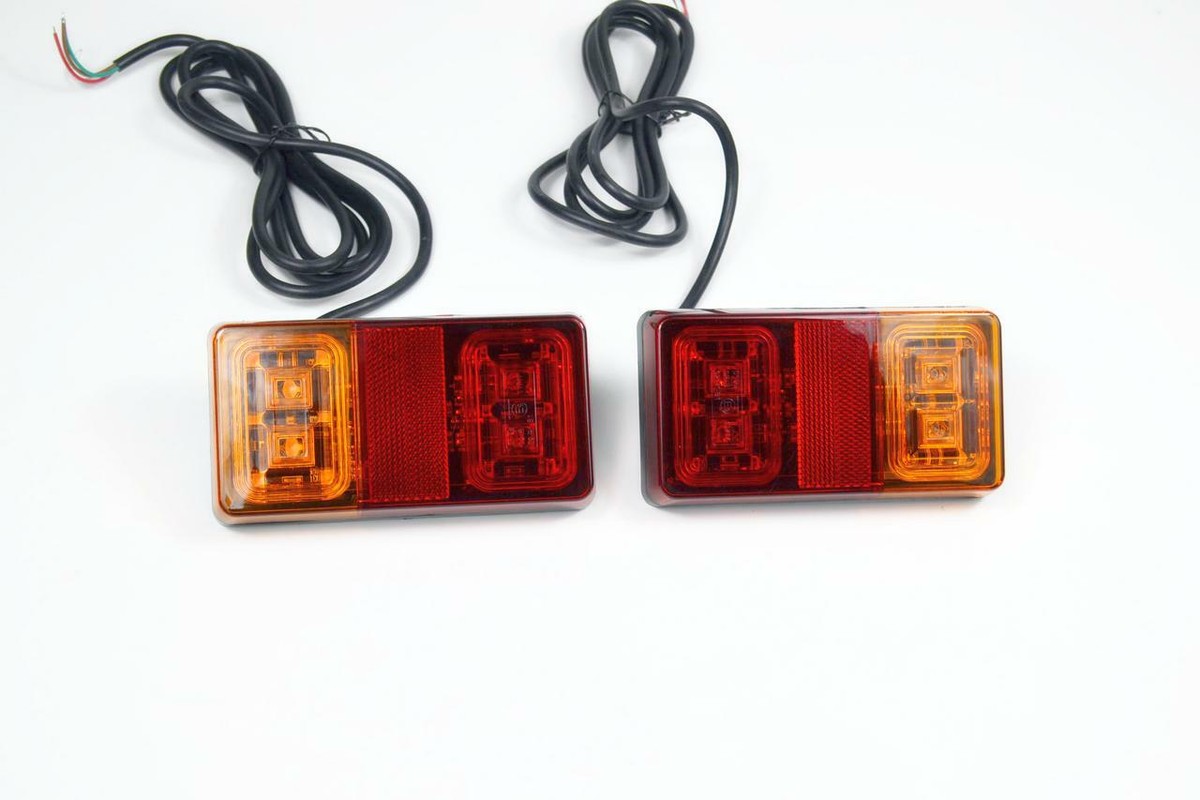 Kit Luce LED Posteriore A 4 Funzioni Magnetico