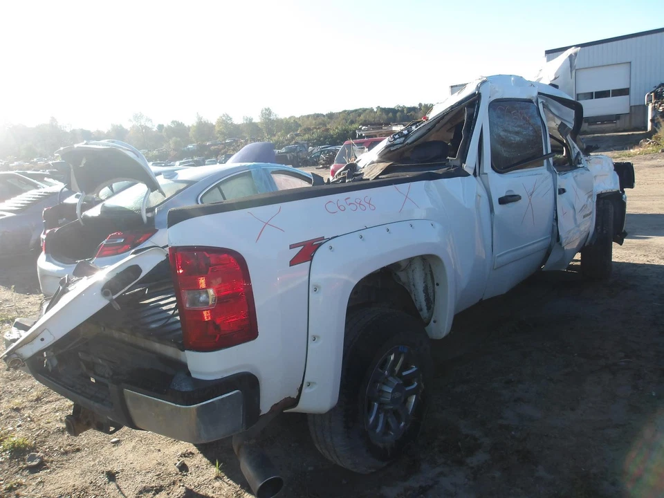 Motor de limpiaparabrisas usado para camioneta Chevrolet Silverado 3500 2014 grado A Foto 4 de 4