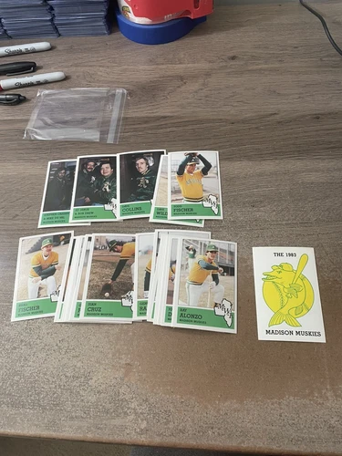 1983 Madison Muskies Team Set Partial  31/32 Cards