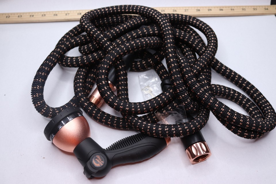 Pocket Hose Copper Bullet with Thumb Spray Nozzle Expands to 50' 17129