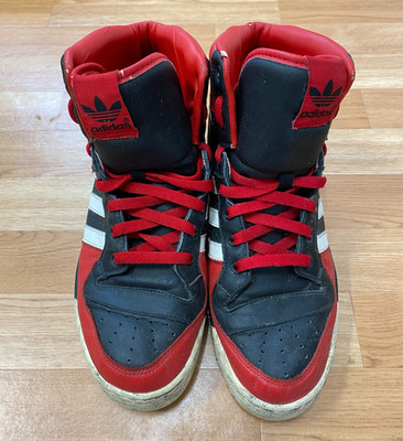 Adidas Metro Attitude Hi 2009 44 IT 10 US schwarz/weiß/rot