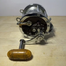 PENN Senator 114H 6/0 Made in USA With Rod Clamp Good Condition Vintage