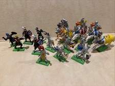 Vintage Lot Of 18 Britains Ltd 1971 Deetail Medieval Knights  Horses
