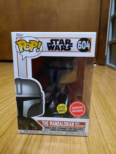 Funko Pop! Vinyl: Star Wars - The Mandalorian with Darksaber-GameStop (Exc.) 604