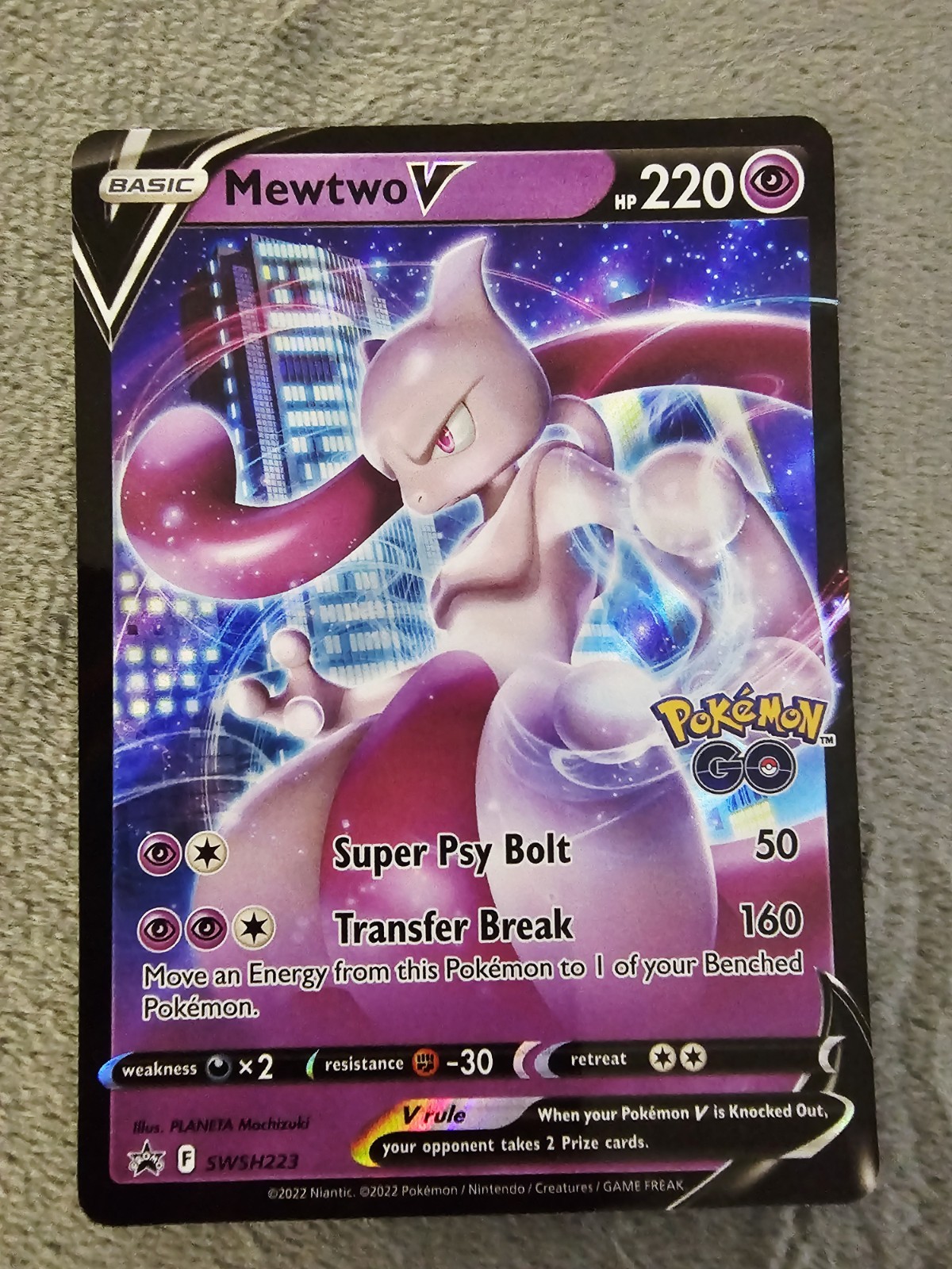 Mewtwo V SWSH223 Pokemon Go Promo Sword & Shield Promo Card Pokemon TCG