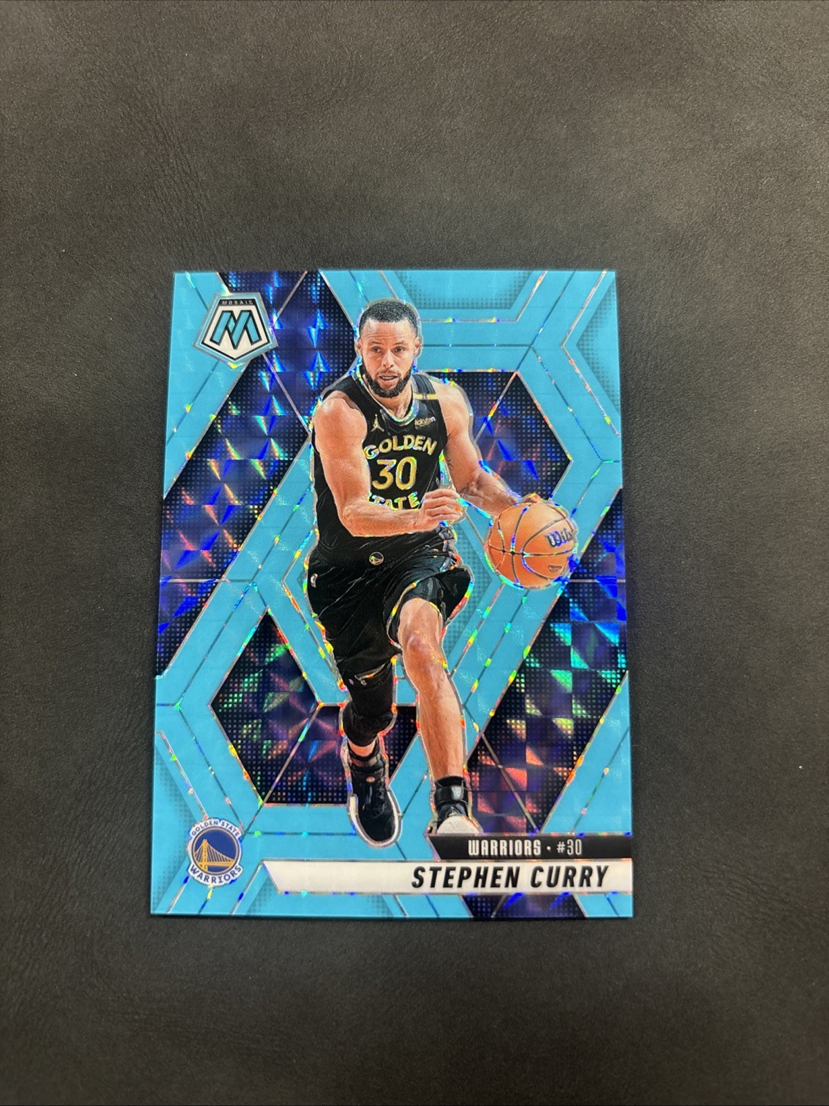 2024-25 Panini Mosaic - Stephen Curry #163 Fluorescent Blue Mosaic Prizm /75