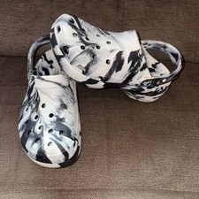 Crocs Classic Marbled Clog Sandals Mens Sz 6 Womens Sz 8 Slip On Sandals