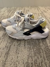 Nike Air Huarache Shoes Youth Size 5.5Y White Navy Volt DV3479-100 Sneakers