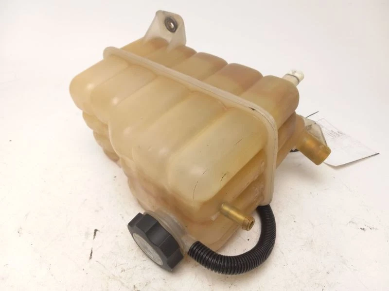 1999 - 2007 GMC SIERRA 2500 PICKUP COOLANT RESERVOIR - Image 2 of 4