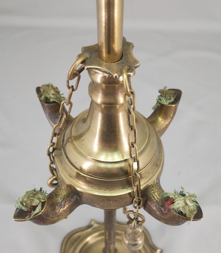 EXCELLENT VINTAGE BRASS ANGLO INDIAN 4 BURNER COLZA OIL LAMP - TABLE CENTREPIECE - Picture 5 of 16
