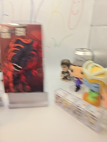 YOU TOOZ COLLECTIBLES LAST OF US CLICKER ENTERTAINMENT EARTH EXCLUSIVE... - Imagen 7 de 14