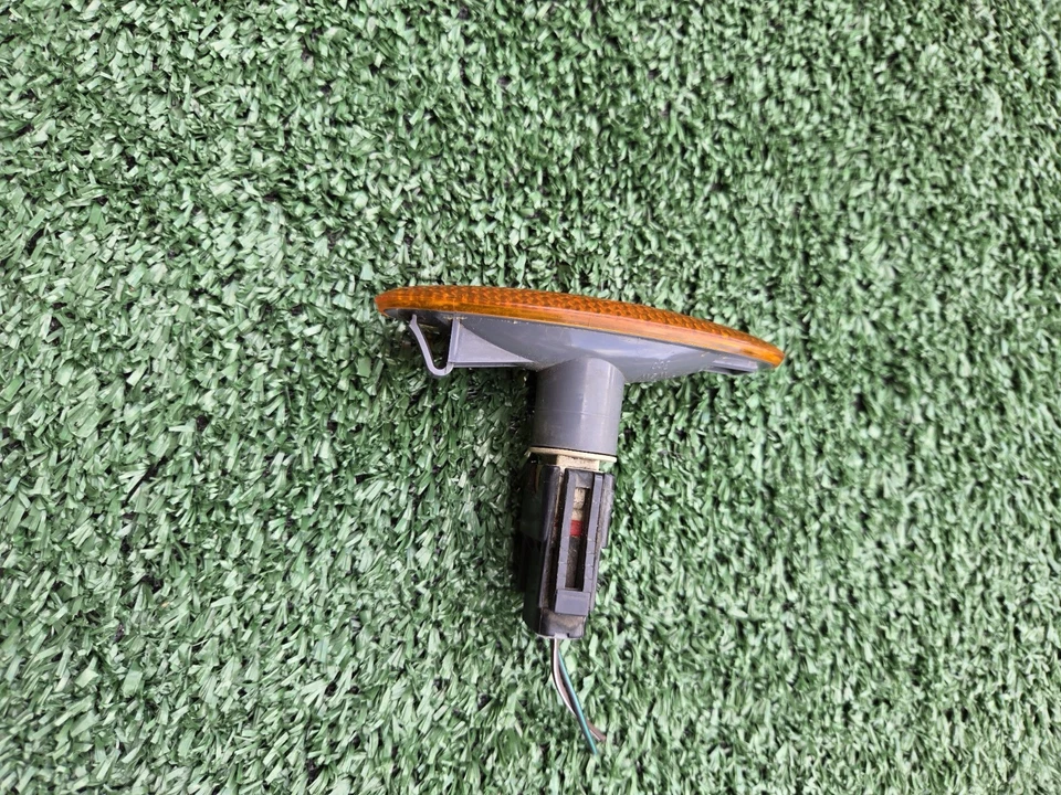 Luz de señal de giro Jaguar guardabarros lámpara de señalización lateral lente ámbar XR847225 tipo S OEM Foto 4 de 4